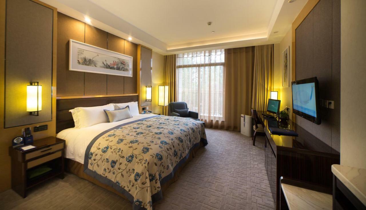 Hotel Yun-zen Jinling Lotus 5*